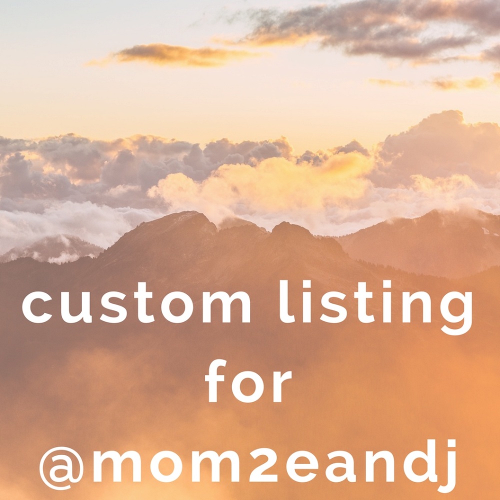 CUSTOM LISTING: GLOVES & SOCKS @mom2eandj